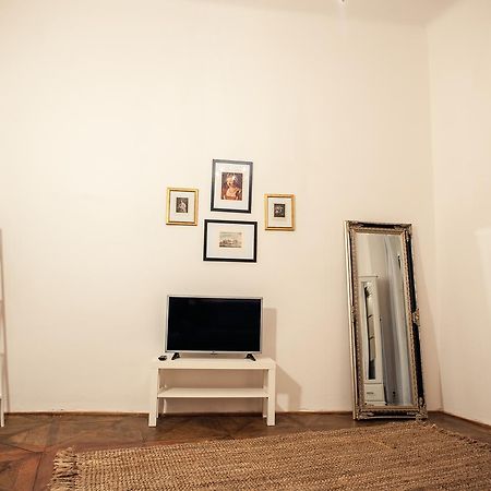 Apartment Astronomical Clock Praga Exterior foto